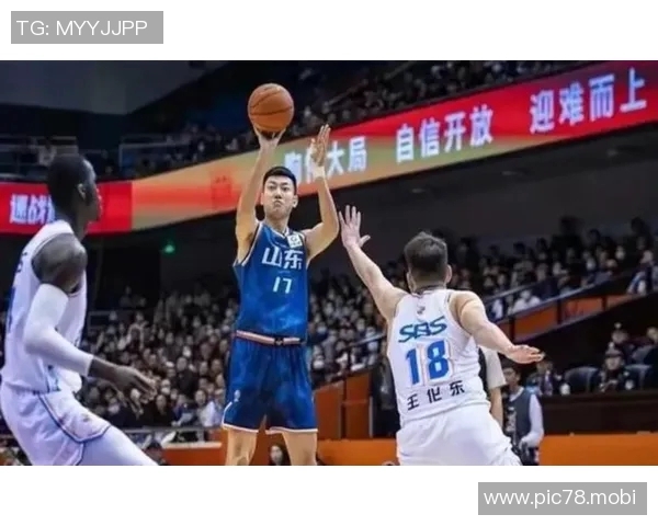 半场战报山东男篮36:58落后天津,球队无人得分上双 半场战报山东男篮36:58落后天津,球队无人得分上双