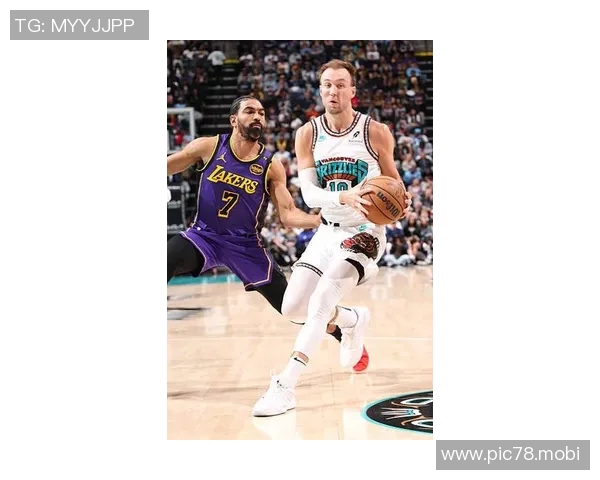 队记：湖人今夏将全力追逐字母哥，薪资空间充足外加三首轮